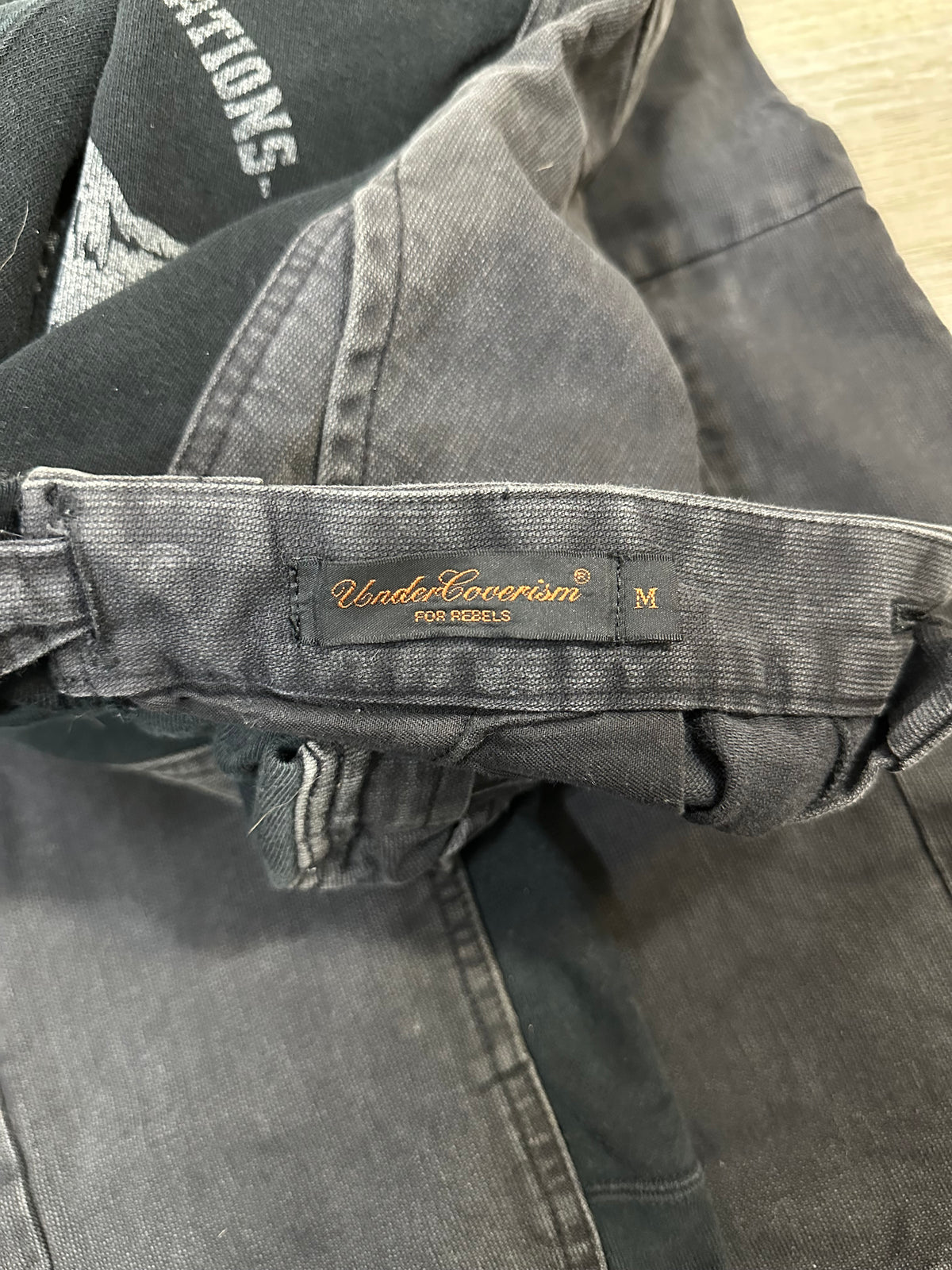 AW03 Undercover Cargo Hybrid