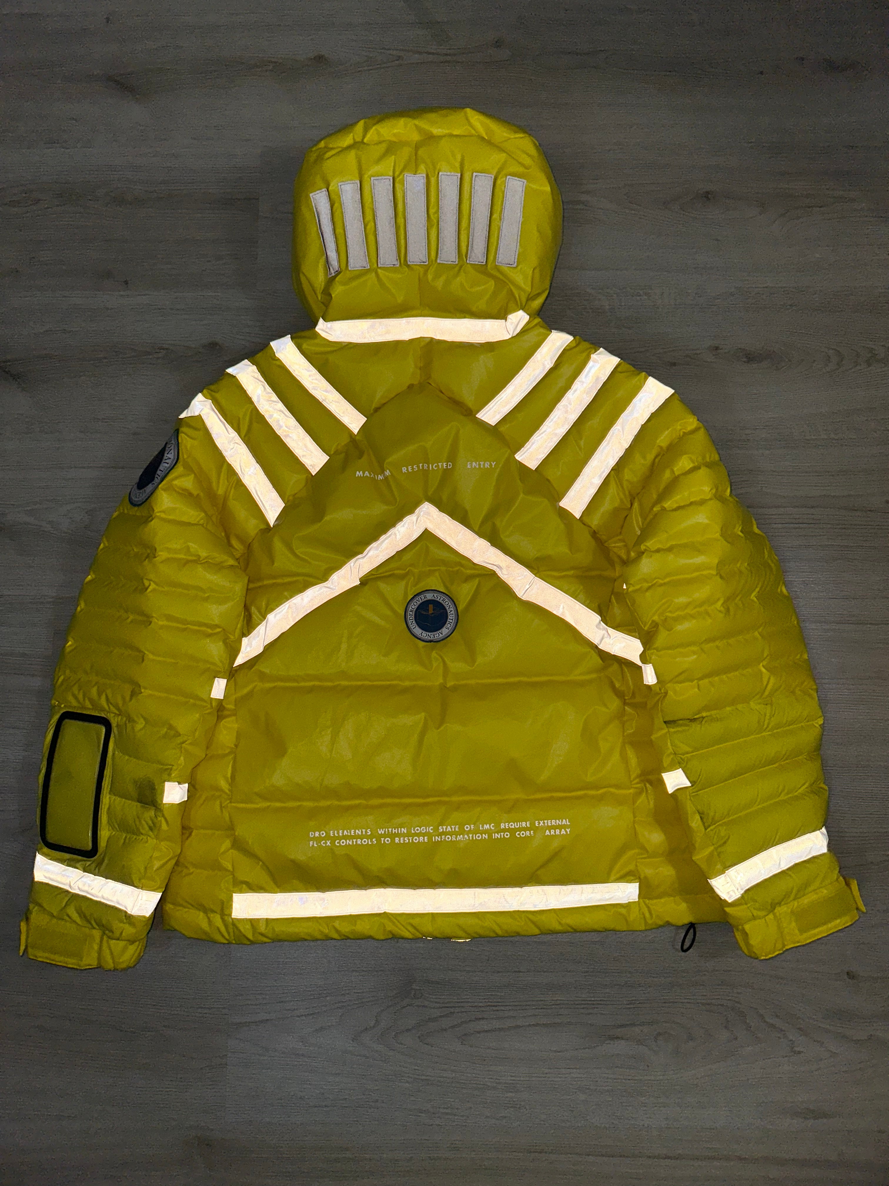 AW18 UNDERCOVER Space Odyssey Puffer