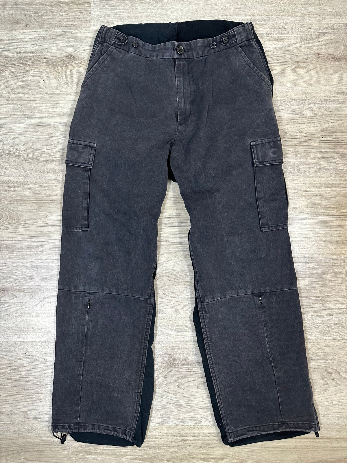 AW03 Undercover Cargo Hybrid